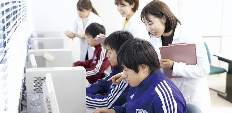 写真：本⼈アスリートに合わせた教育・研究のイメージ