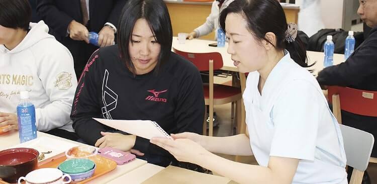 写真：スポーツ栄養を通じた地域連携のイメージ