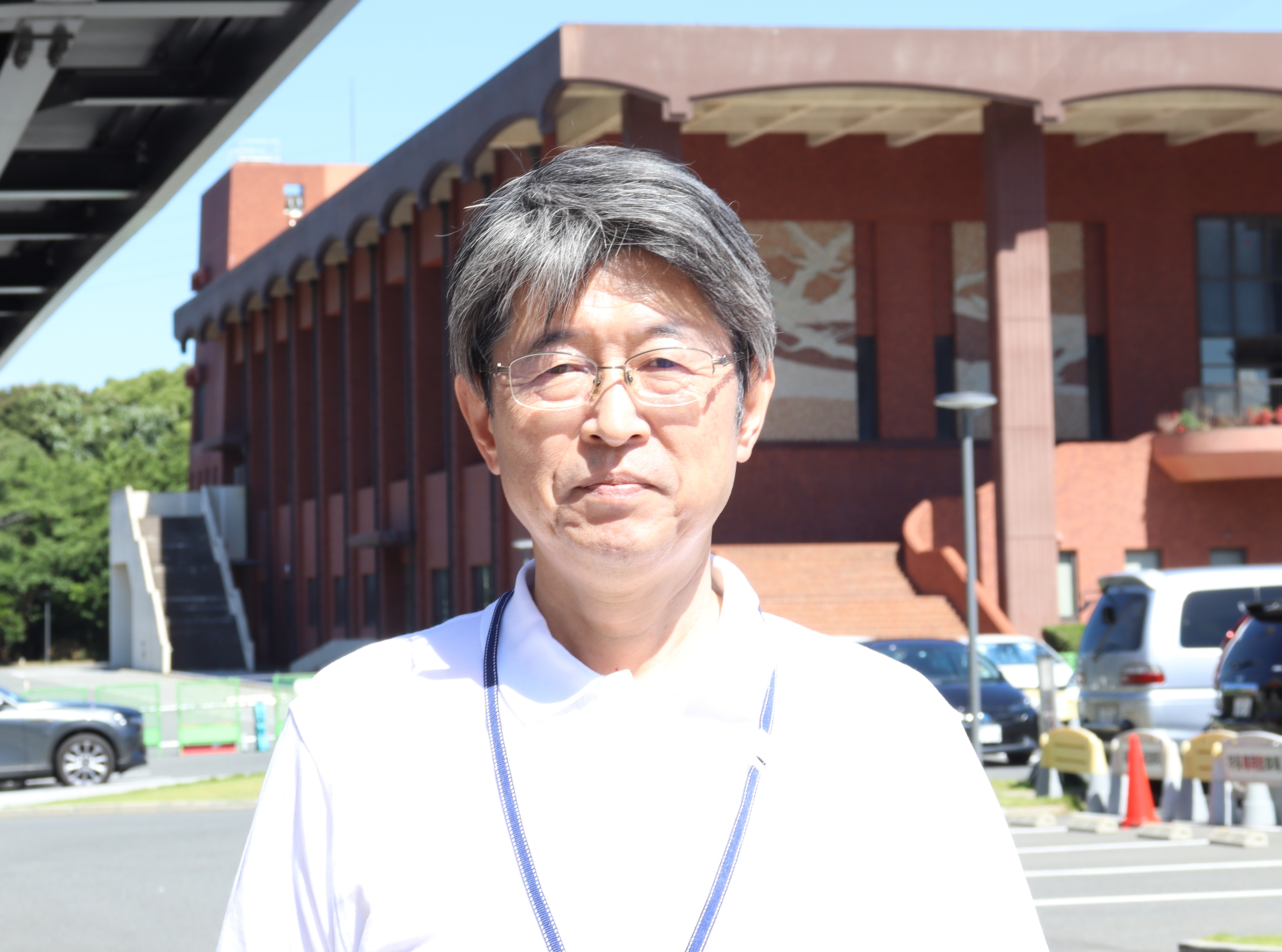 写真:経済学部 経済・経営学科教授 教授 ()